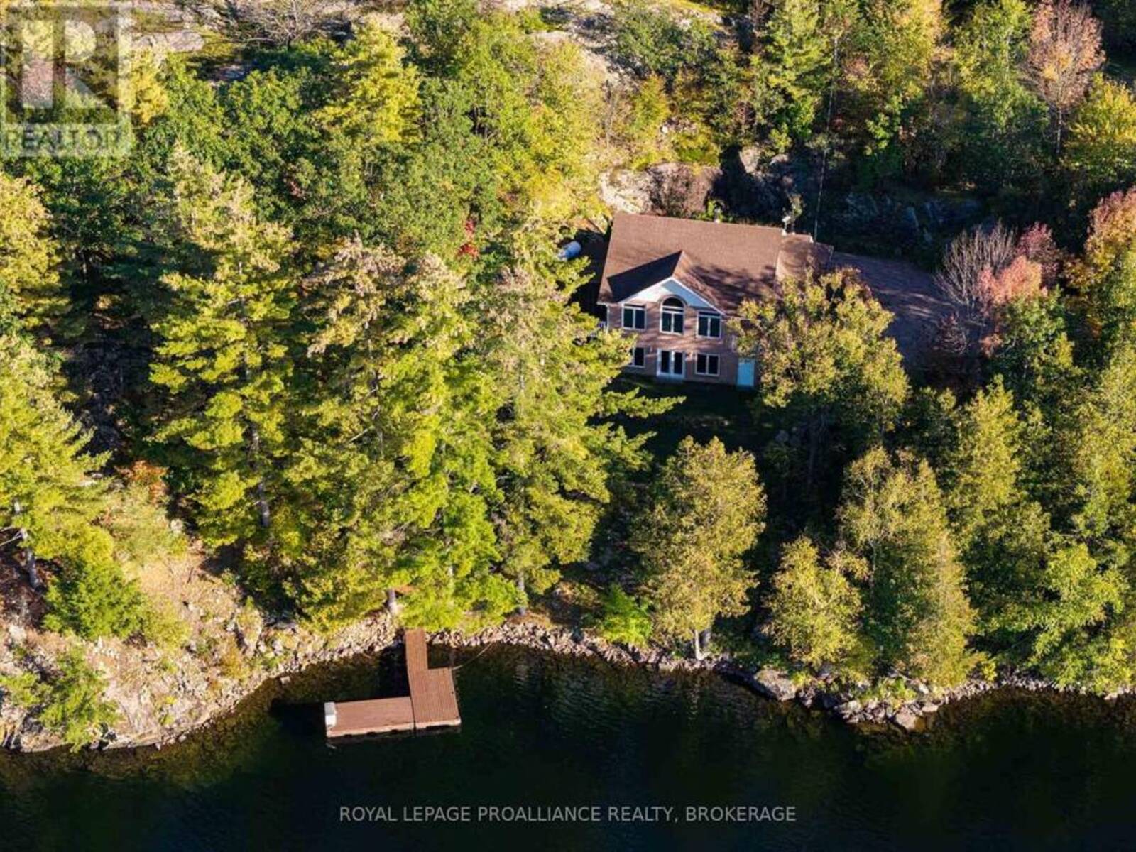 1133 SASSY TREE LANE, South Frontenac, Ontario K0H 1W0