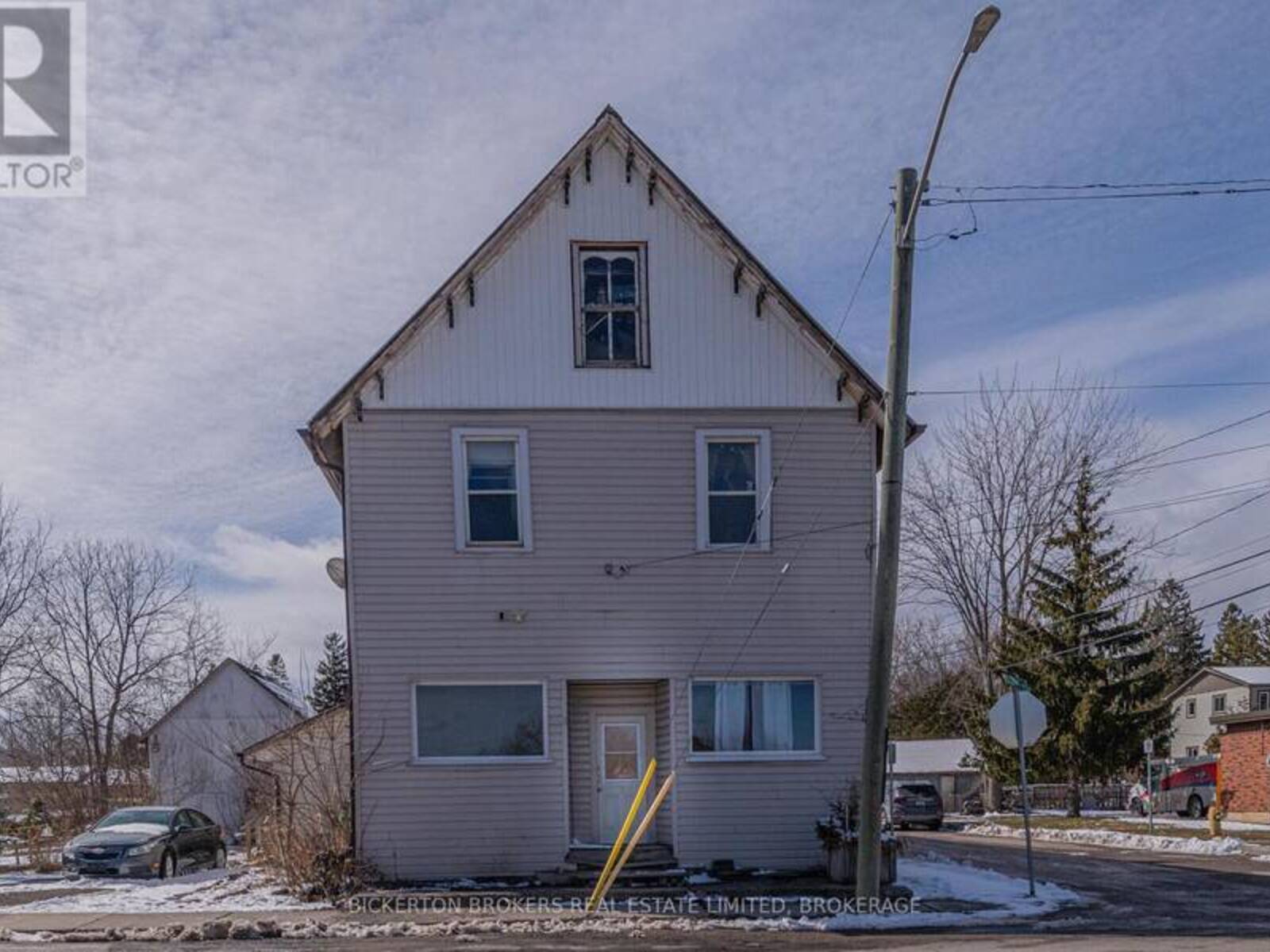 1064 PRINCE STREET, Lansdowne, Ontario K0E 1L0