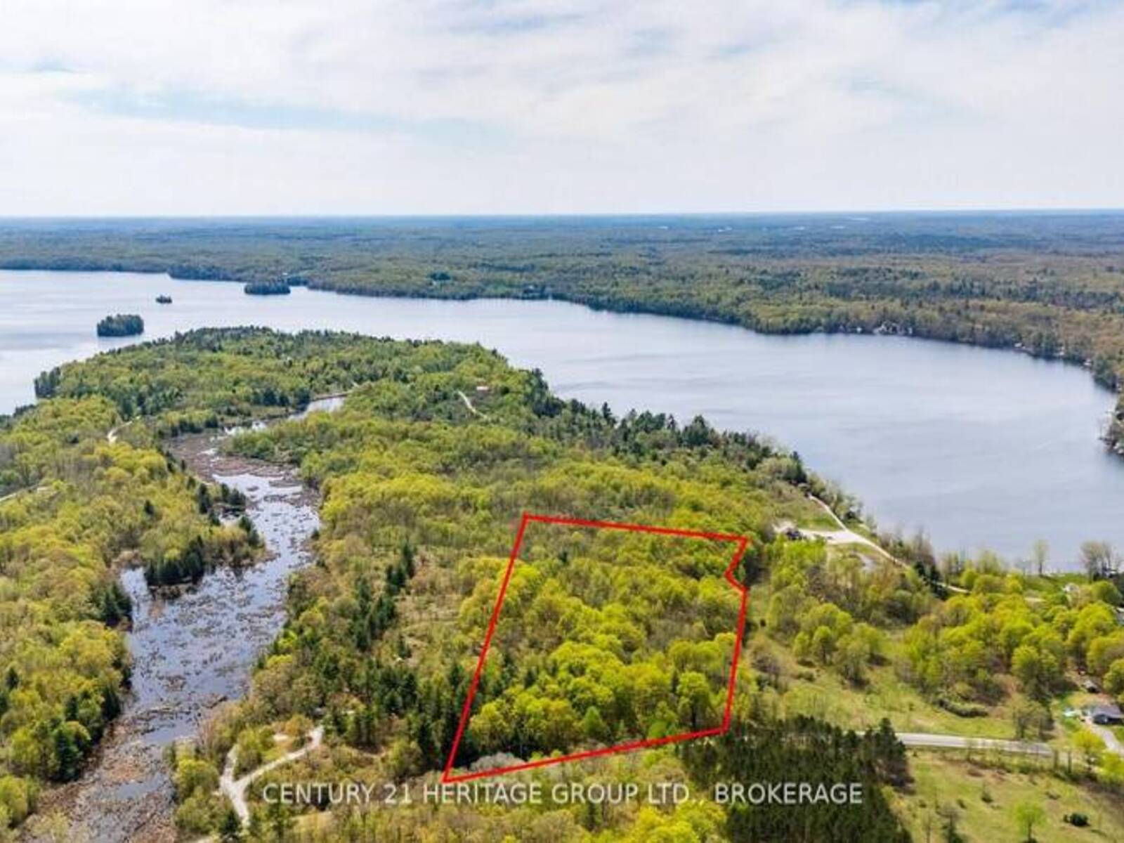 1371 CROW LAKE ROAD, Tay Valley, Ontario K0H 2B0
