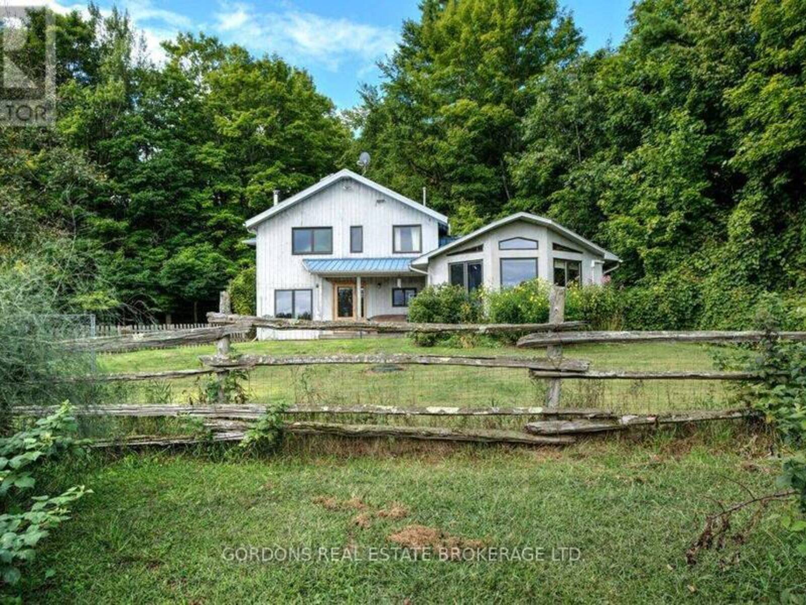 1084 MOON ROAD, Central Frontenac, Ontario K0H 1T0