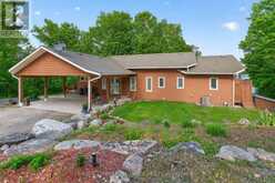 606 WHITES POINT ROAD | Leeds and the Thousand Islands Ontario | Slide Image Four