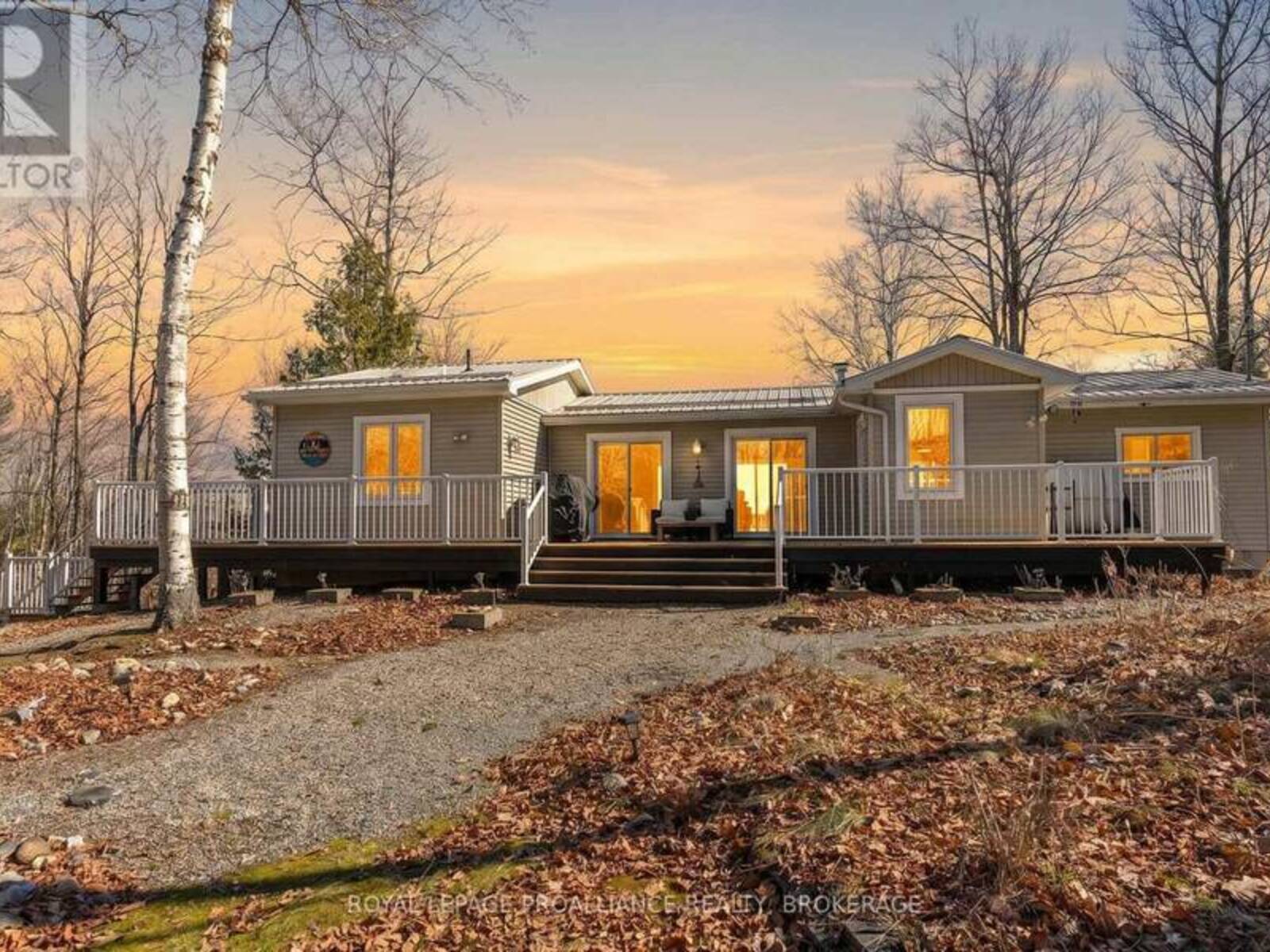 1077 COUNTRY LANE, Central Frontenac, Ontario K0H 2P0