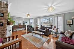 727 AYLMER CRESCENT | Kingston Ontario | Slide Image Four
