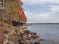 6 VANSTON ROAD Leeds and the Thousand Islands Ontario, K0E 1R0