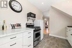 21 CENTRE STREET | Prince Edward Ontario | Slide Image Thirty
