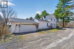 1 POND STREET | Westport Ontario | Slide Image Forty-seven