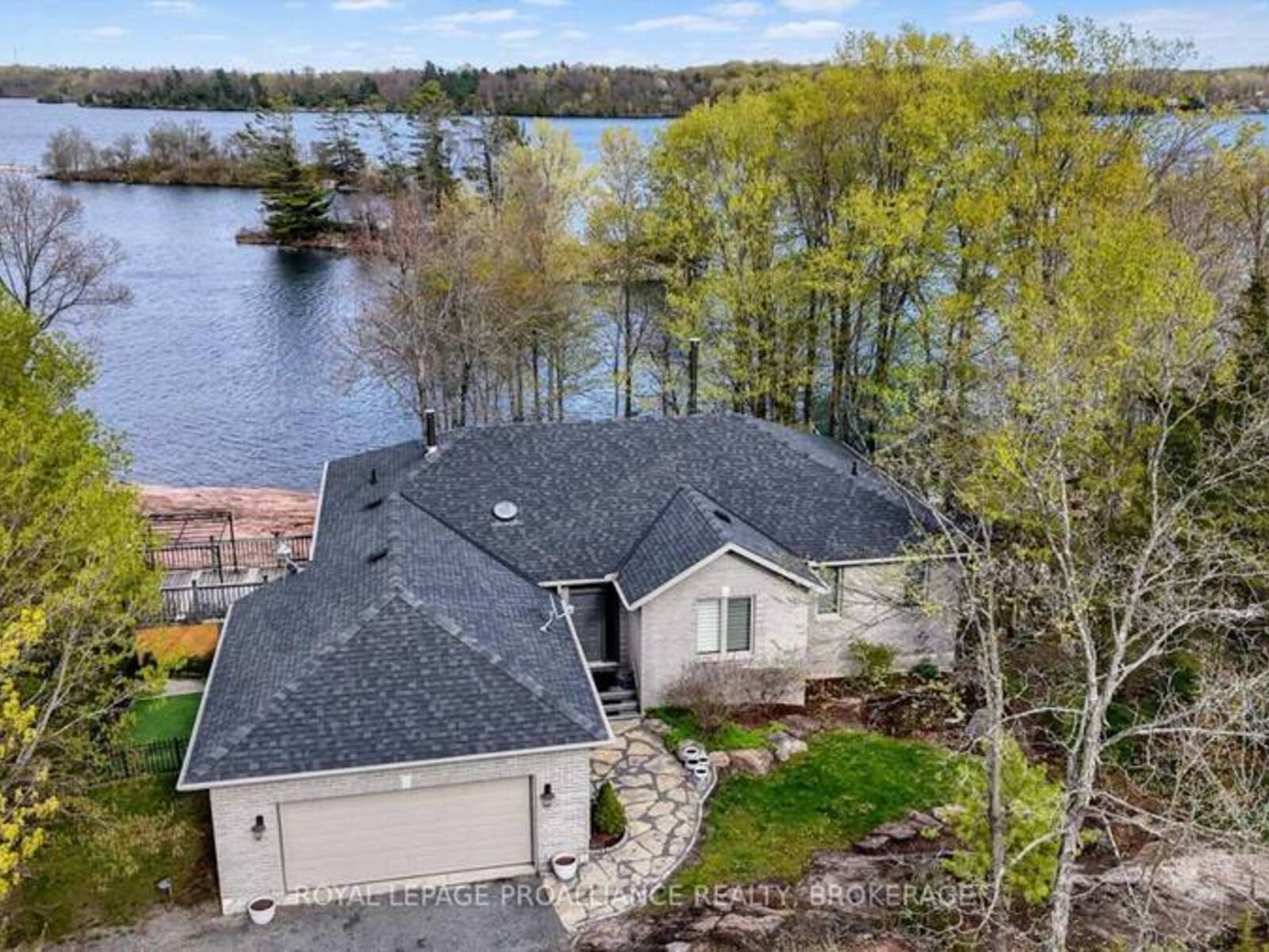 4194C HIAWATHA LANE, South Frontenac, Ontario K0H 1H0