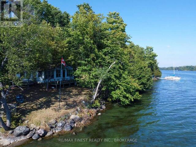 4049 HIAWATHA LANE South Frontenac Ontario, K0H 1H0 - 1 Bedroom Waterfront Home For sale