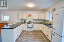 371 SHERBROOKE DRIVE | Tay Valley Ontario | Slide Image Three
