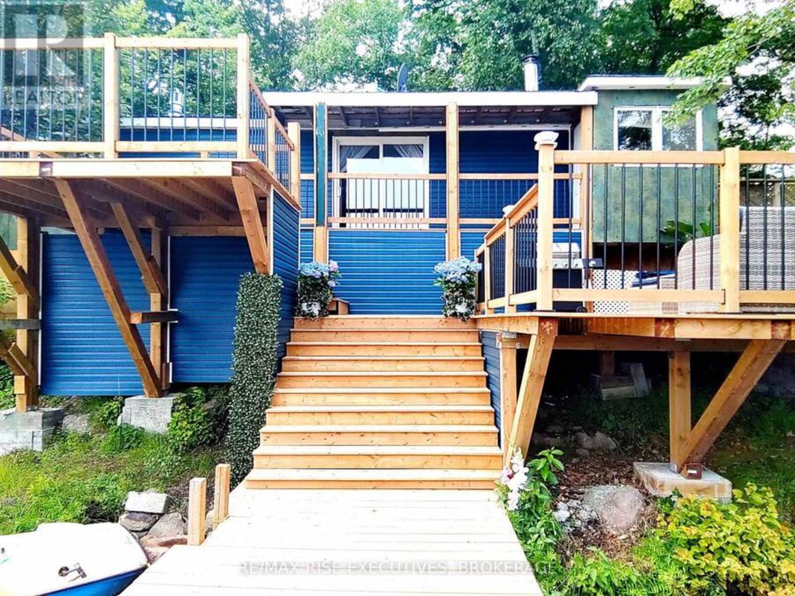 1365 FOURTH LAKE ROAD, Central Frontenac, Ontario K0H 2K0