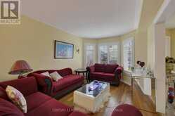 30 LANG DRIVE | Barrie Ontario | Slide Image Twenty
