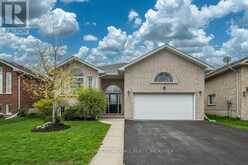 6 ASHWOOD CRESCENT | Greater Napanee Ontario | Slide Image Two
