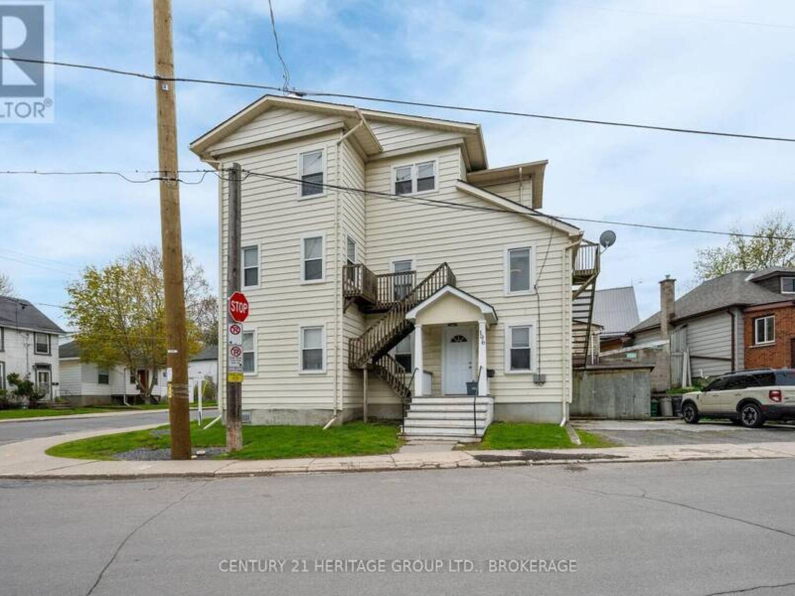 432 BARRIE STREET, Kingston, Ontario K7K 3T9