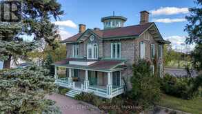 389 KING STREET | Gananoque Ontario | Slide Image Two
