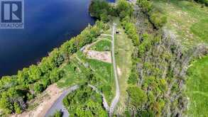 936 SHEFFIELD LANE | Leeds and the Thousand Islands Ontario | Slide Image Thirty-two