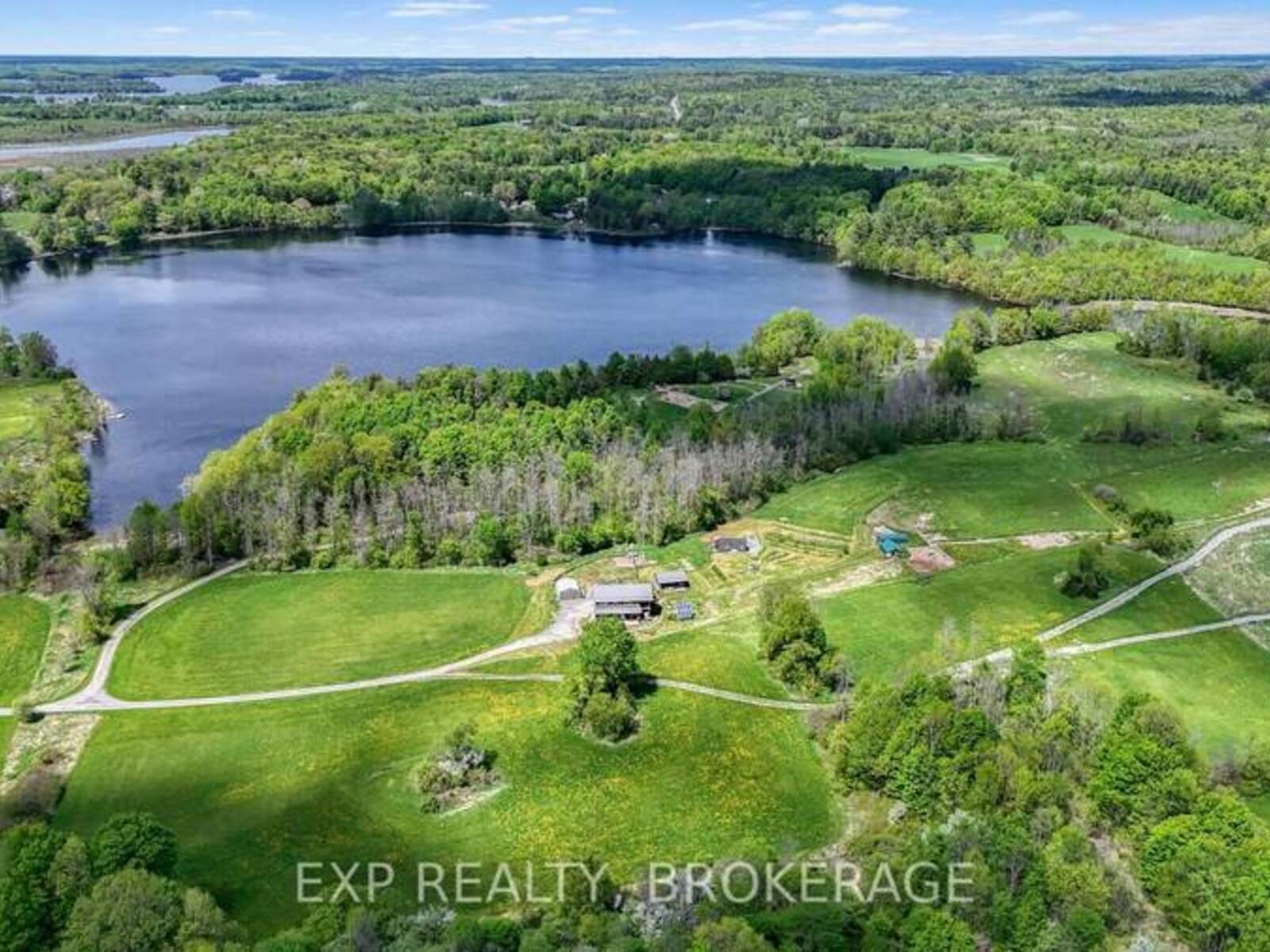 936 SHEFFIELD LANE, Leeds and the Thousand Islands, Ontario K0E 1N0