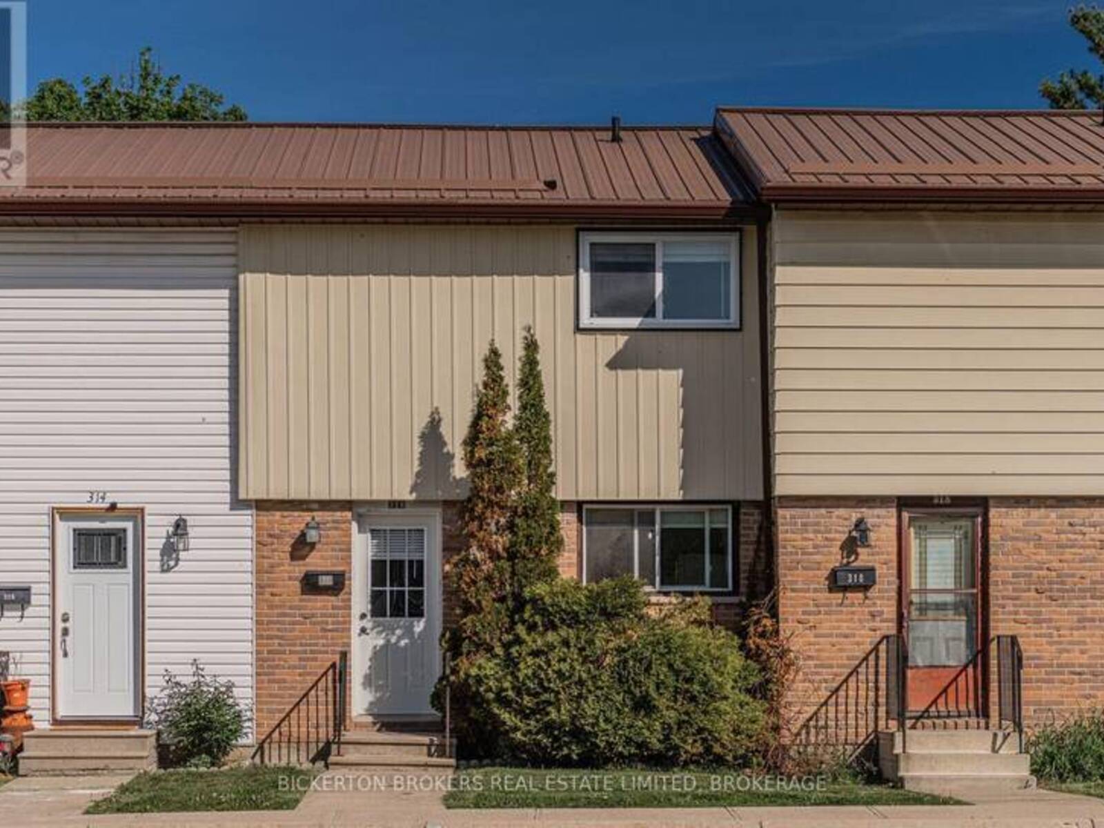 11 - 316 FORSYTH STREET, Gananoque, Ontario K7G 2Y1