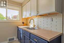 11 - 316 FORSYTH STREET | Gananoque Ontario | Slide Image Thirteen