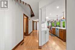 20 RIVERSIDE DRIVE | Kingston Ontario | Slide Image Nine