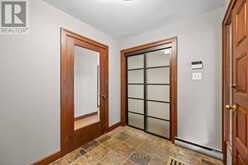 20 RIVERSIDE DRIVE | Kingston Ontario | Slide Image Eight