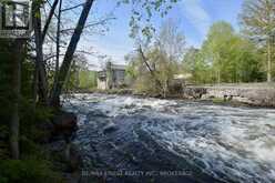 20 BALLANTRA DRIVE | Stone Mills Ontario | Slide Image Nine