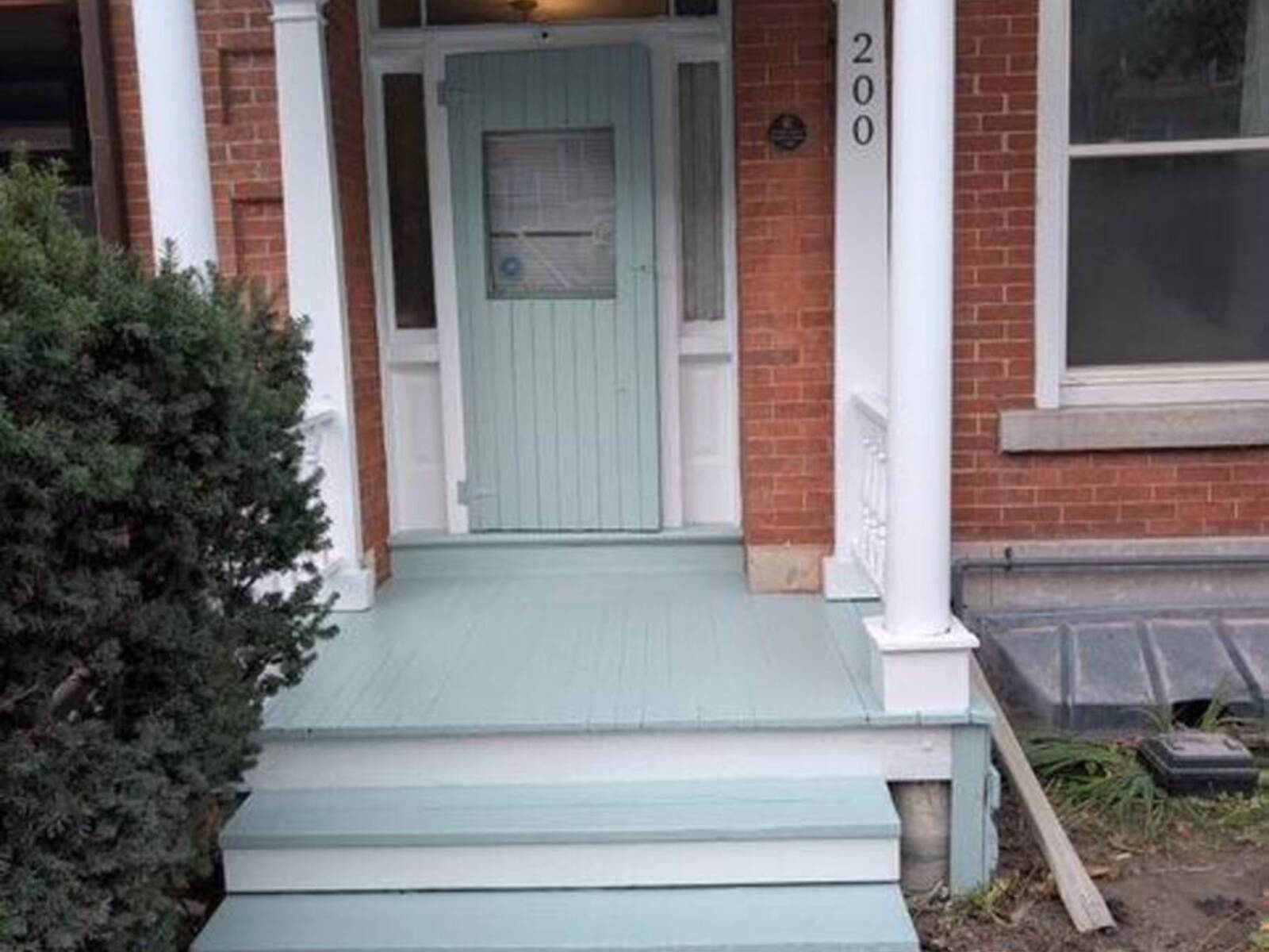 200 BAGOT STREET, Kingston, Ontario K7L 3G1