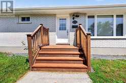 27 ASBURY ROAD | Loyalist Ontario | Slide Image Four