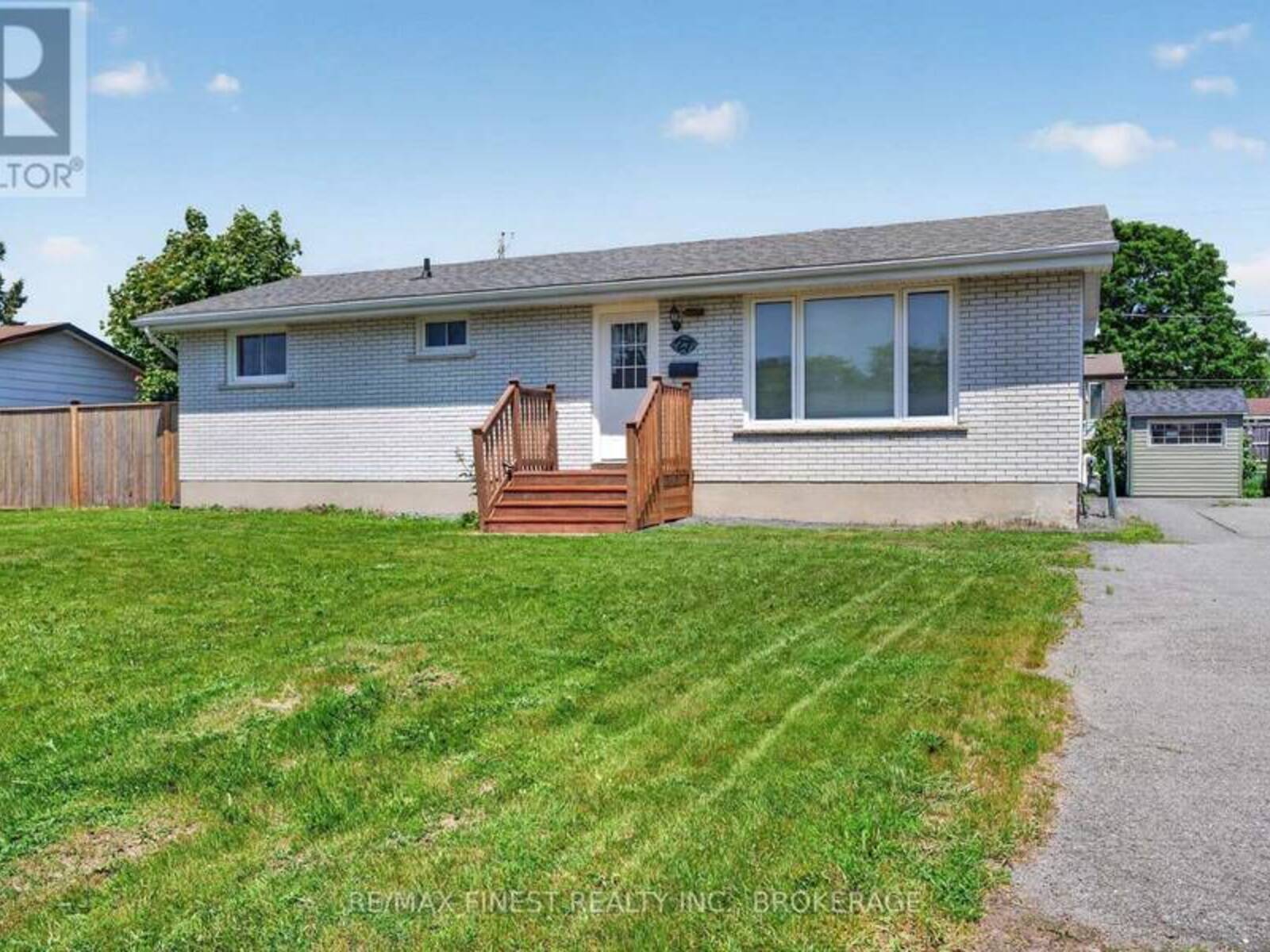 27 ASBURY ROAD, Loyalist, Ontario K7N 1J8