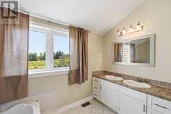 1461 ENGLISH WAY | Kingston Ontario | Slide Image Thirty-eight