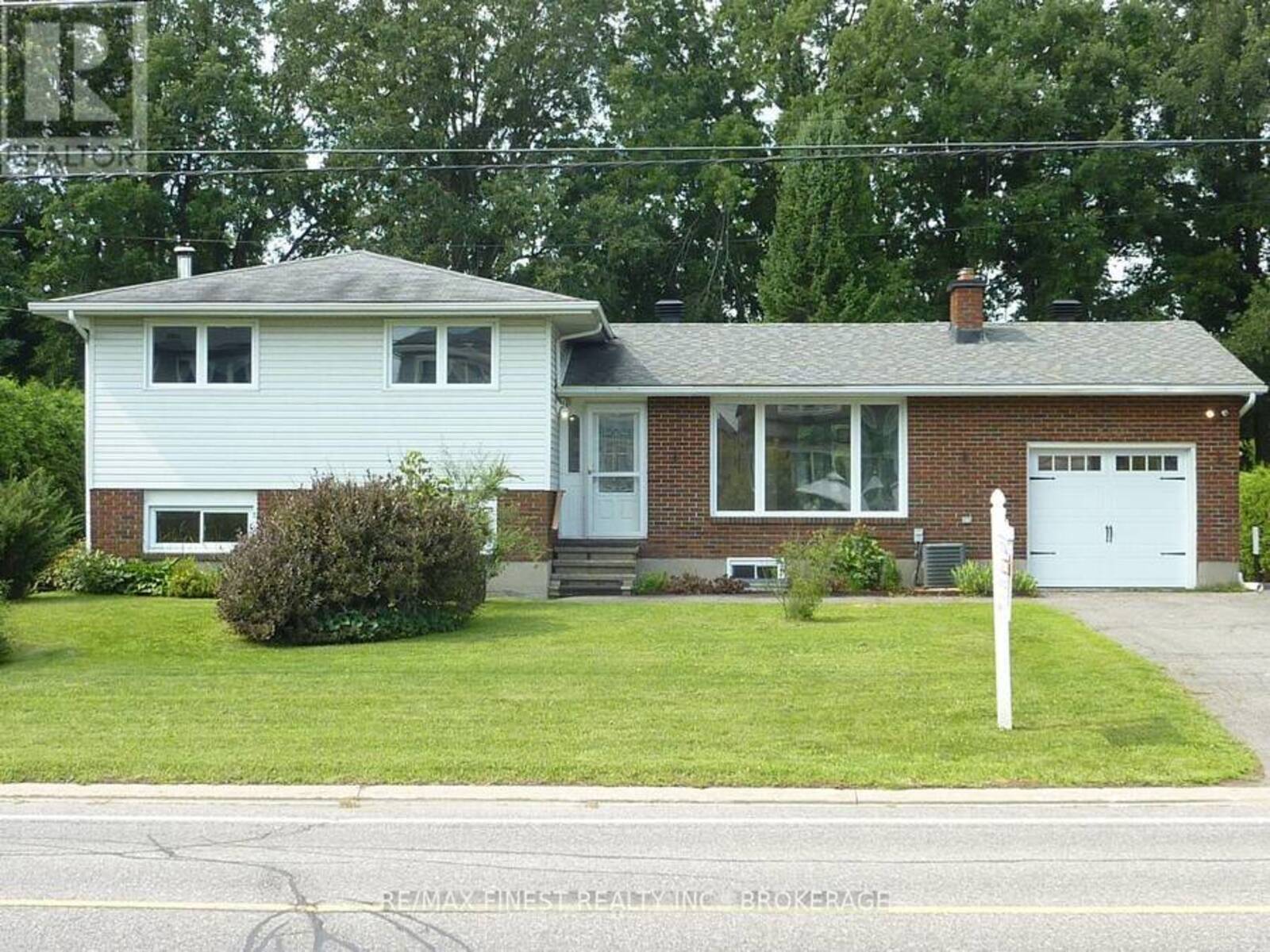 3318 SHEA ROAD, Ottawa, Ontario K0A 2Z0