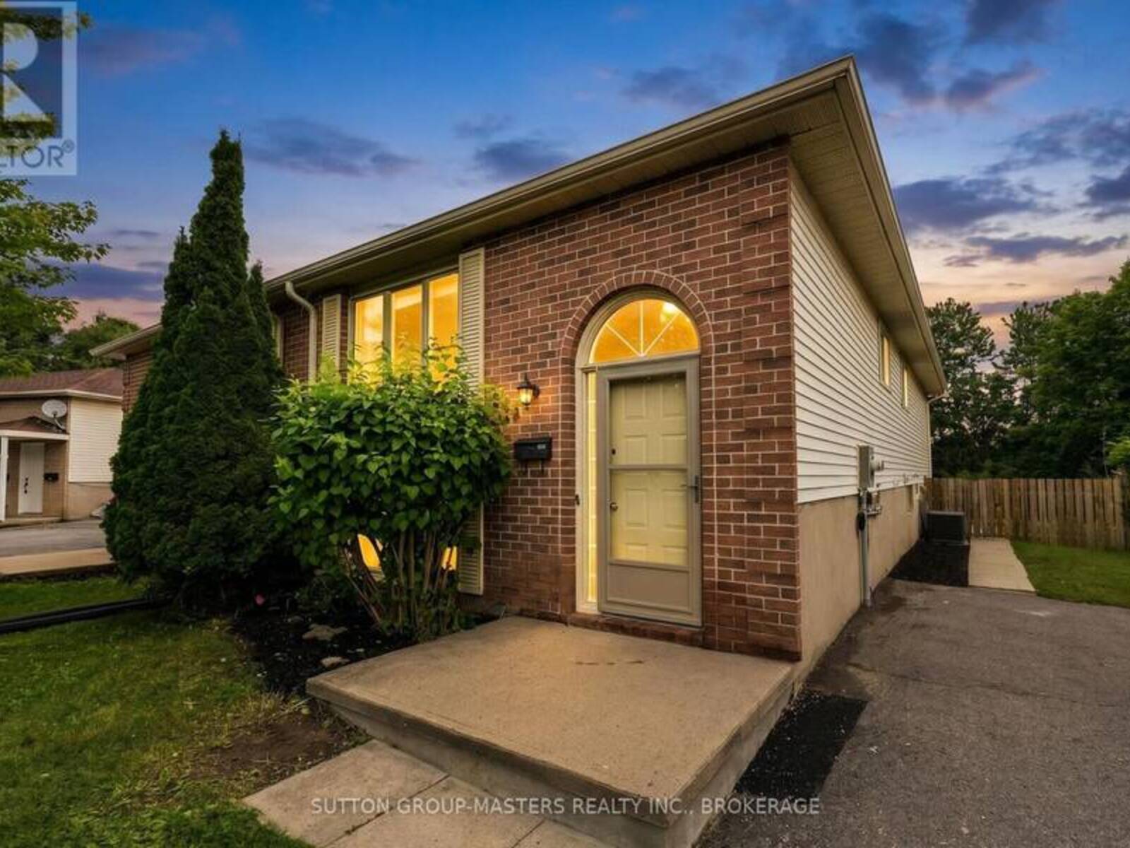 280 OWENS CRESCENT, Kingston, Ontario K7M 8H6