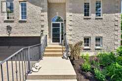 412 MALABAR DRIVE | Kingston Ontario | Slide Image Four