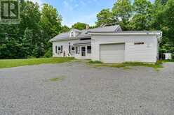 2018 RUTLEDGE ROAD | South Frontenac Ontario | Slide Image Four
