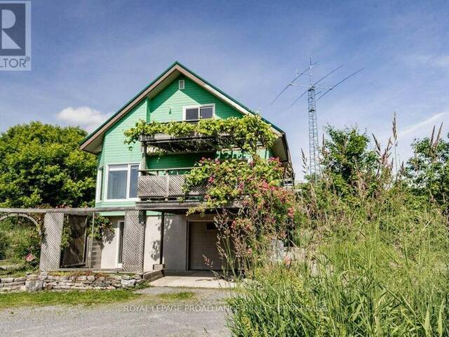 1558 HIGHWAY 96 Frontenac Islands Ontario, K0H 2Y0 - 3 Bedrooms Waterfront Home For sale