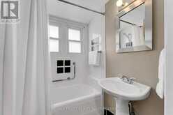 298 COLLEGE STREET | Kingston Ontario | Slide Image Twenty-eight