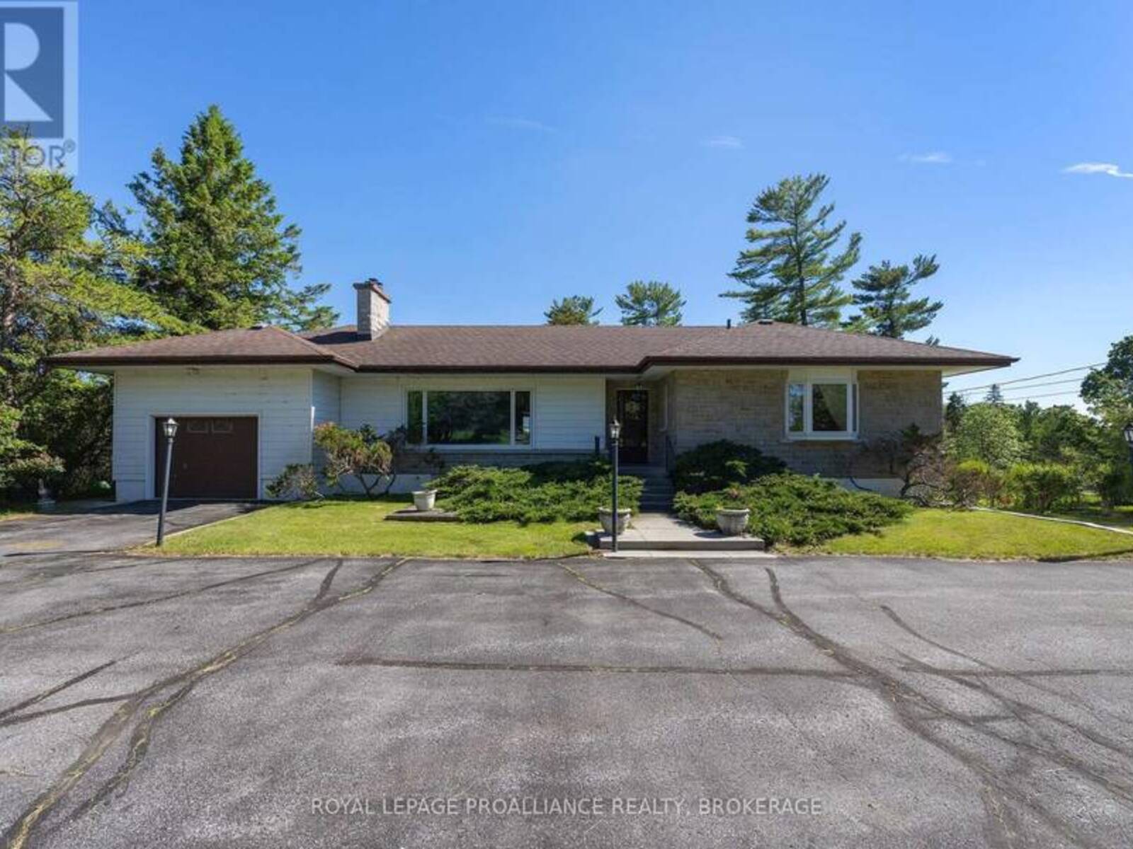 4756 BATH ROAD, Loyalist, Ontario K0H 1G0