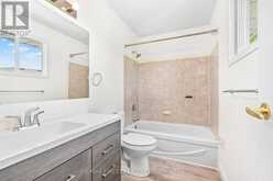 347 KINGSDALE AVENUE | Kingston Ontario | Slide Image Nineteen
