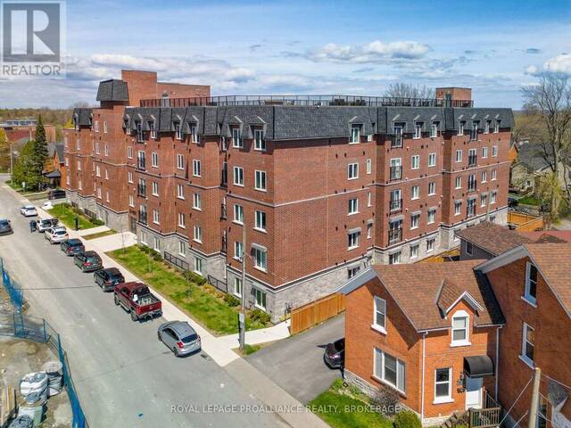 502 - 501 FRONTENAC STREET Kingston Ontario, K7K 4L9 - 3 Bedrooms Condo For Sale