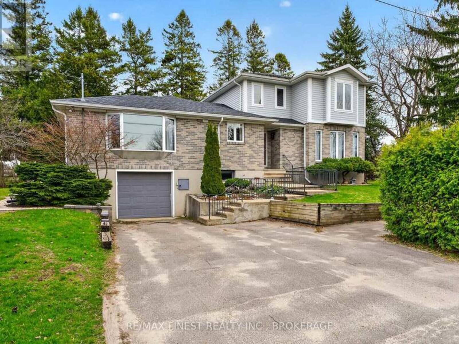 757 FRONT ROAD, Kingston, Ontario K7M 4L6