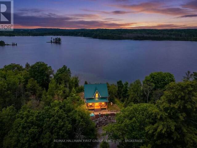 812 BUCK HOLLOW LANE Leeds and the Thousand Islands Ontario, K0E 1N0 - 3 Bedrooms Waterfront Home For sale