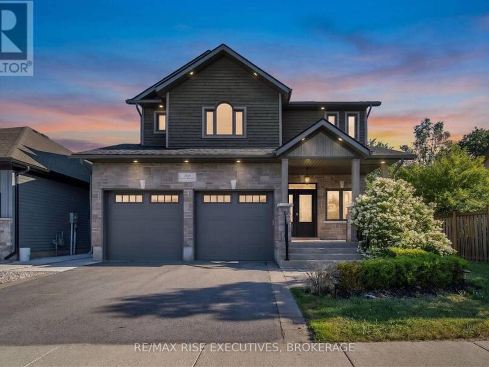 700 STONEHENGE STREET, Kingston, Ontario K7P 0B2