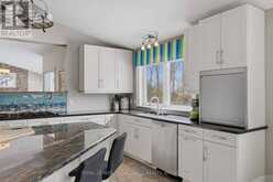 27 RIVERSIDE DRIVE | Kingston Ontario | Slide Image Thirteen