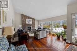 27 RIVERSIDE DRIVE | Kingston Ontario | Slide Image Sixteen