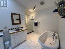 27 RIVERSIDE DRIVE | Kingston Ontario | Slide Image Twenty-nine