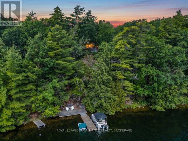 811 HERMIT THRUSH LANE Leeds and the Thousand Islands Ontario, K0H 2N0 - 3 Bedrooms Waterfront Home For sale