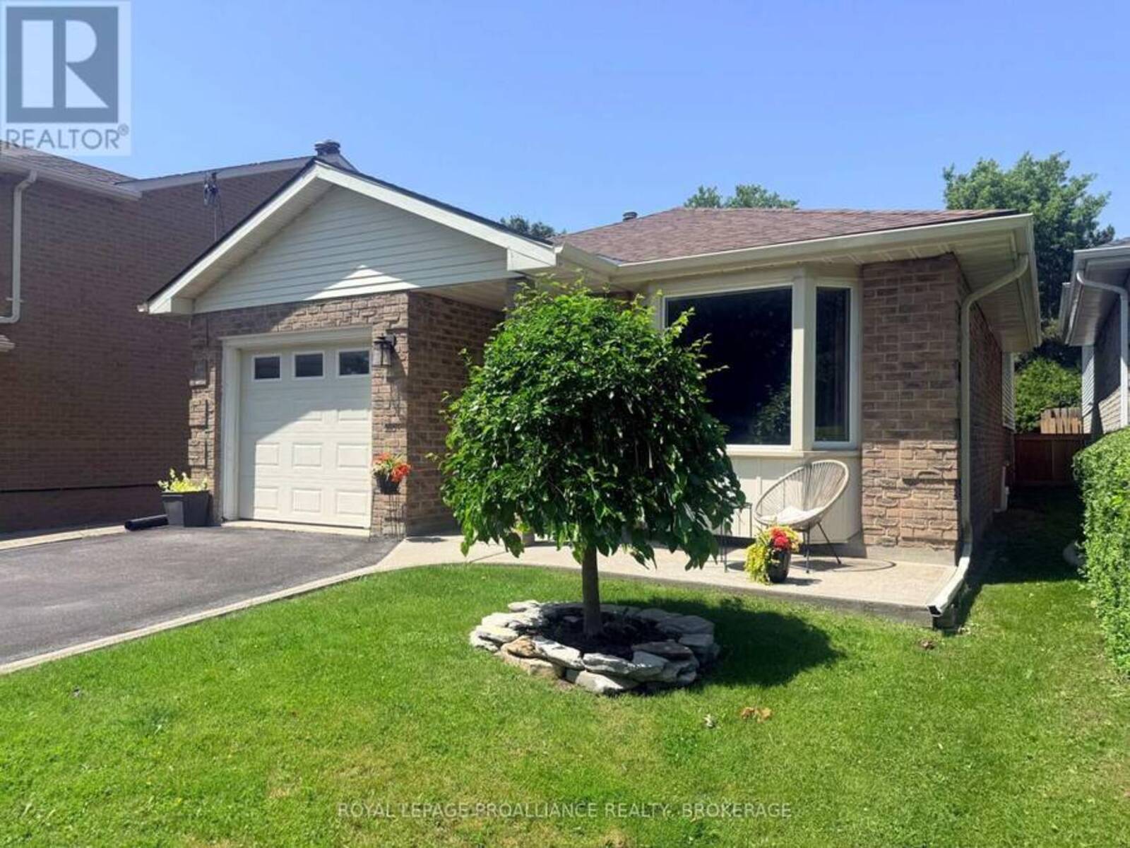 16 GRENADIER DRIVE, Kingston, Ontario K7K 6E8