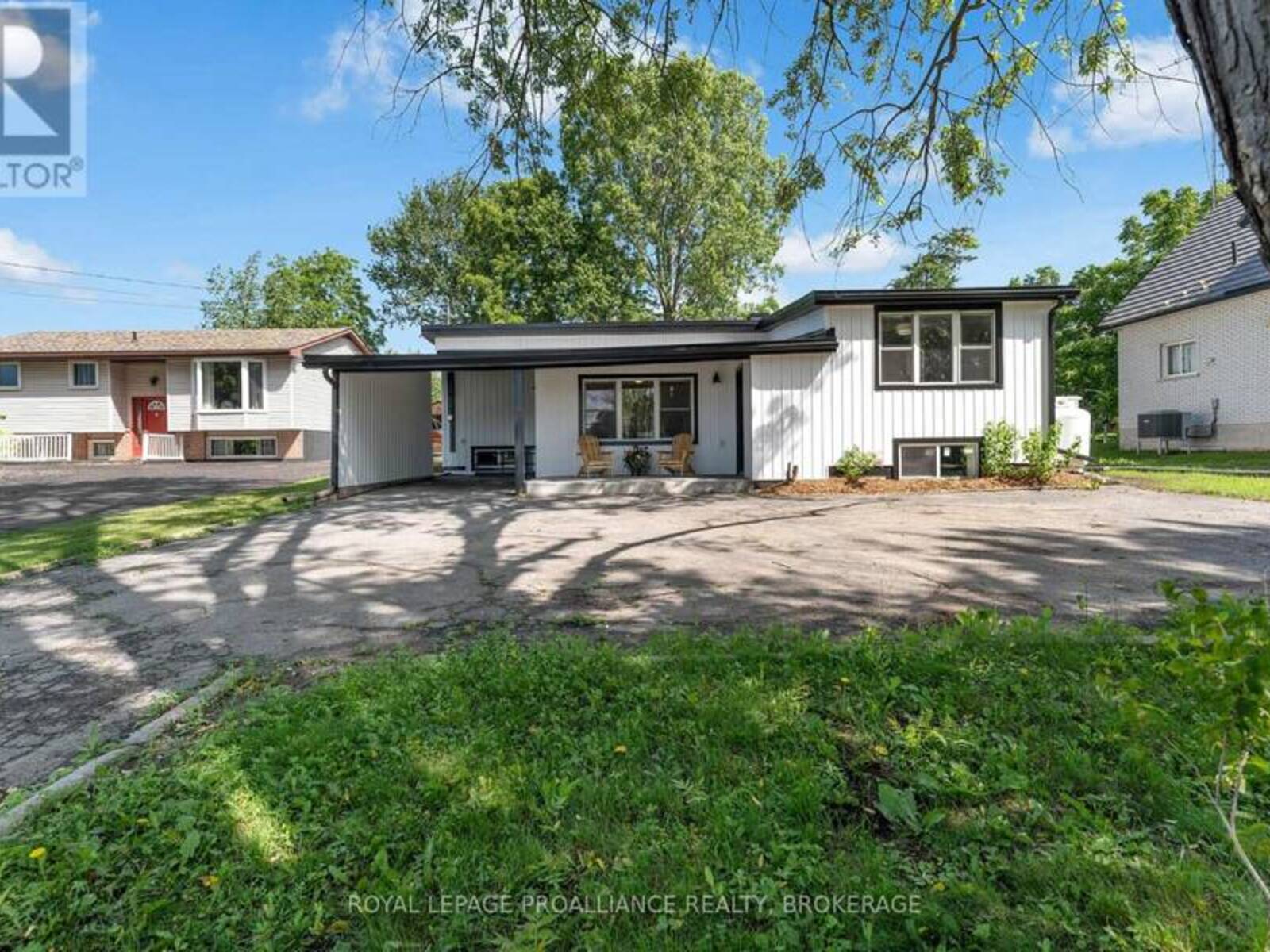104 MAIN STREET, Loyalist, Ontario K0H 1G0