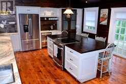 121 TREMONT PARK ISLAND | Leeds and the Thousand Islands Ontario | Slide Image Twelve