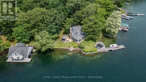 121 TREMONT PARK ISLAND | Leeds and the Thousand Islands Ontario | Slide Image Forty-six