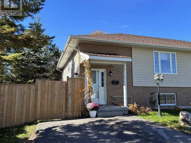 117 FIRST STREET Deseronto Ontario, K0K 1X0 - 2 Bedrooms Home For Sale